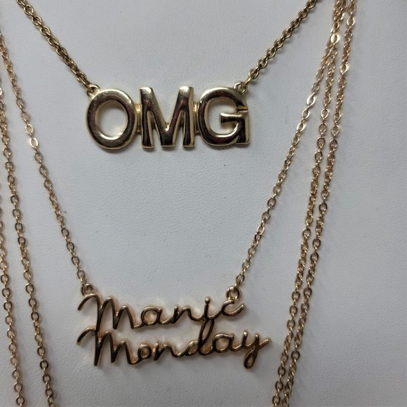 4 Gold tone Necklaces Day of the Week Style - Picture 8 of 9